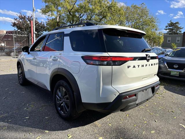 2022 Nissan Pathfinder SV 4WD [4]