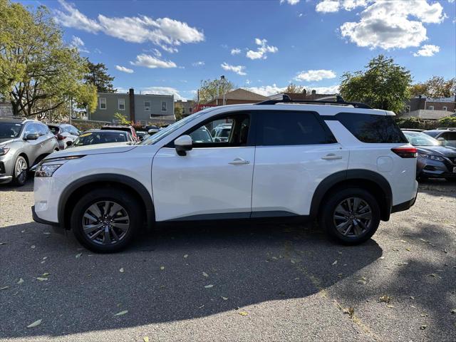 2022 Nissan Pathfinder SV 4WD [5]