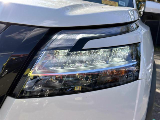 2022 Nissan Pathfinder SV 4WD [8]