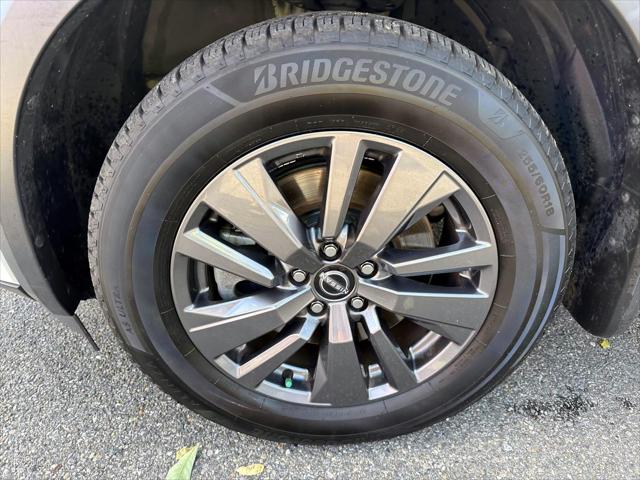 2022 Nissan Pathfinder SV 4WD [9]