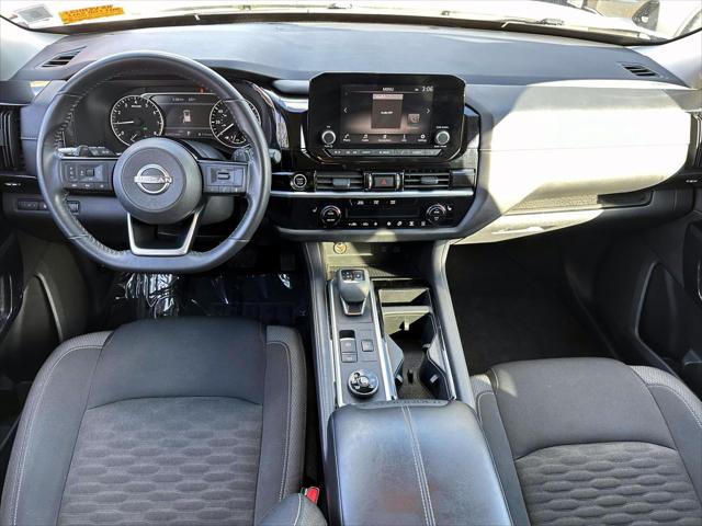 2022 Nissan Pathfinder SV 4WD [17]