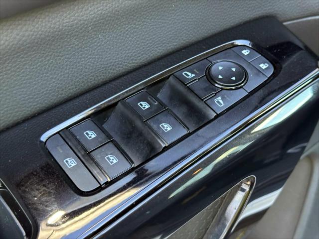 2022 Nissan Pathfinder SV 4WD [19]