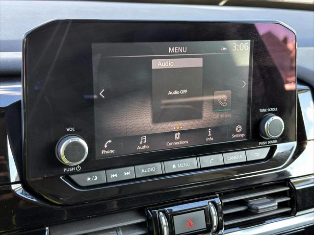 2022 Nissan Pathfinder SV 4WD [22]