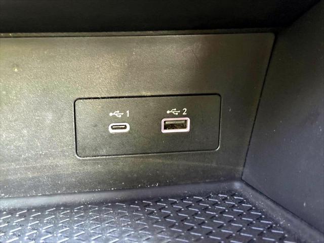 2022 Nissan Pathfinder SV 4WD [25]