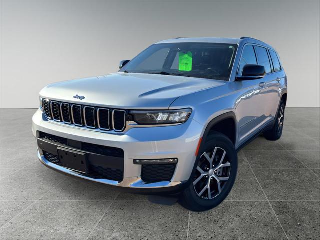 2023 Jeep Grand Cherokee L Limited 4x4 2023 Jeep Grand Cherokee L Limited 4x4