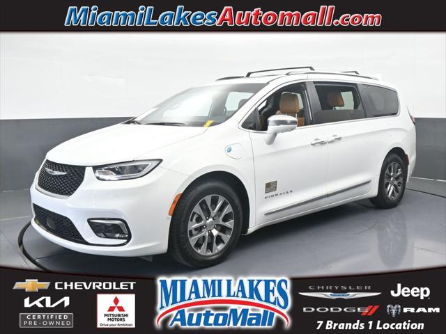 2022 Chrysler Pacifica Hybrid Pinnacle 2022 Chrysler Pacifica Hybrid Pinnacle