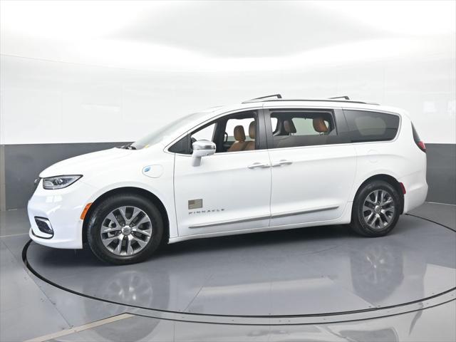 2022 Chrysler Pacifica Hybrid Pinnacle 2022 Chrysler Pacifica Hybrid Pinnacle