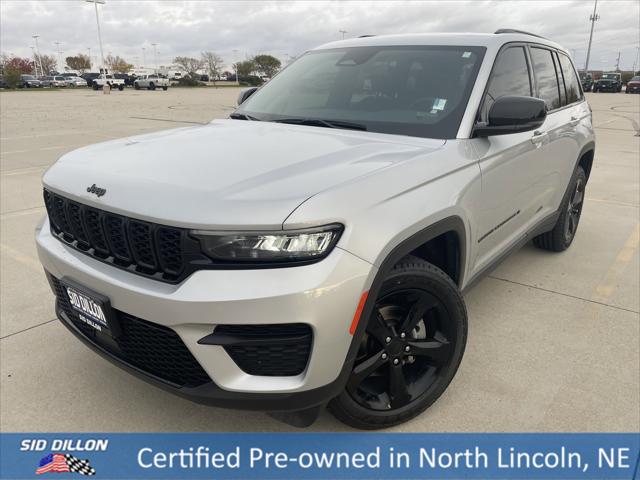 2023 Jeep Grand Cherokee Altitude 4x4 2023 Jeep Grand Cherokee Altitude 4x4
