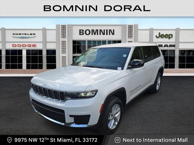 2022 Jeep Grand Cherokee L Laredo 4x2