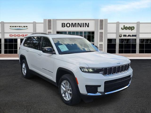 2022 Jeep Grand Cherokee L Laredo 4x2