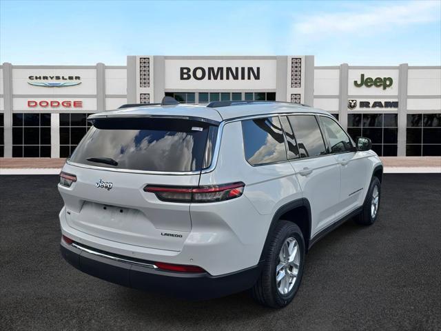 2022 Jeep Grand Cherokee L Laredo 4x2