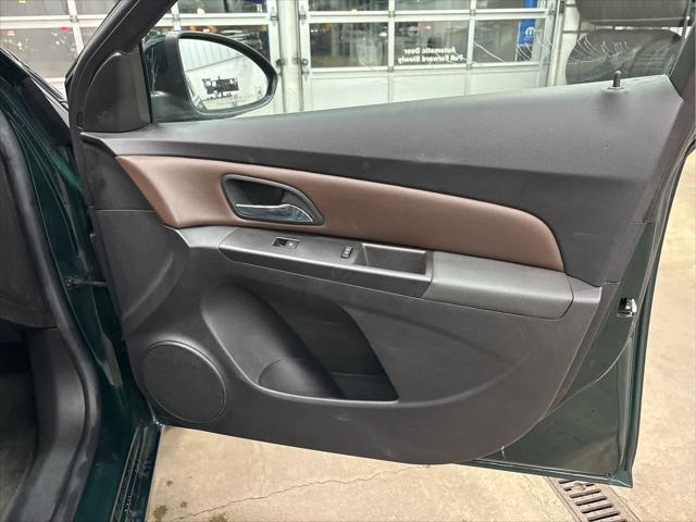 Used 2015 Chevrolet Cruze For Sale in Wilmington, OH