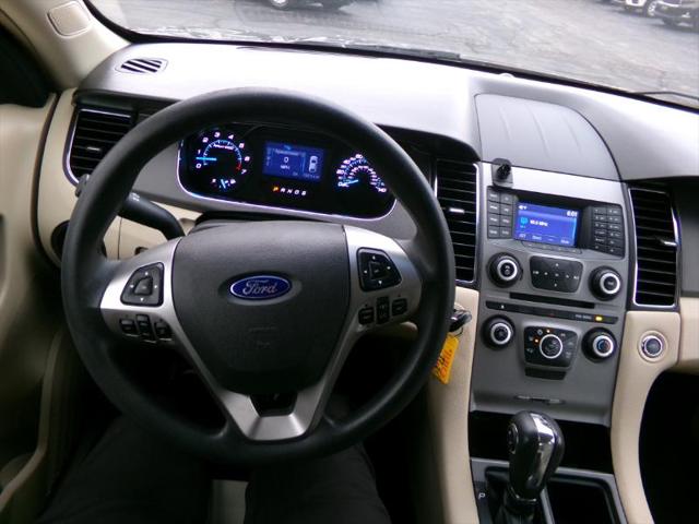 2016 Ford Taurus SE