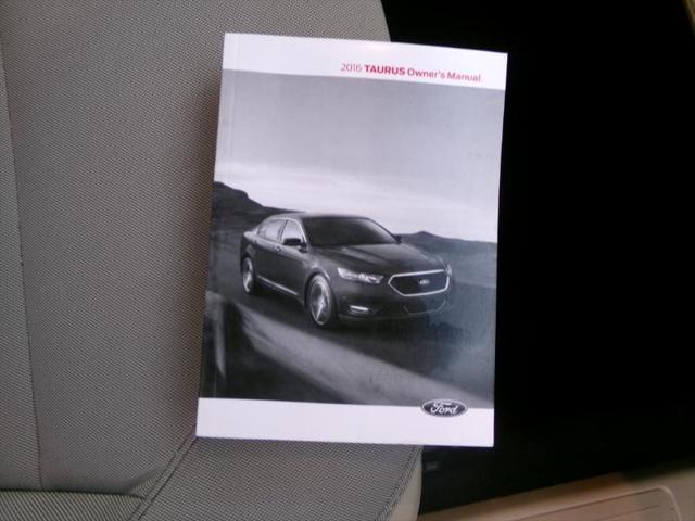2016 Ford Taurus SE