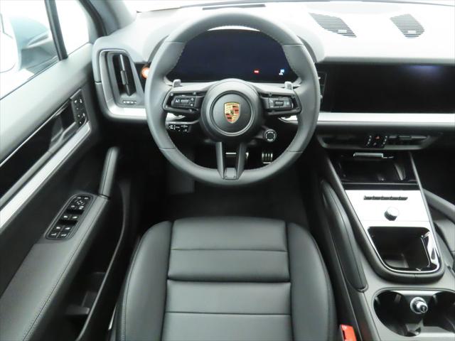 2025 Porsche Cayenne Unknown