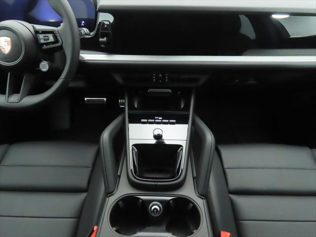 2025 Porsche Cayenne Unknown