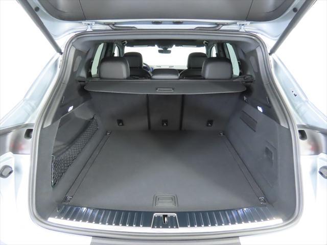 2025 Porsche Cayenne Unknown