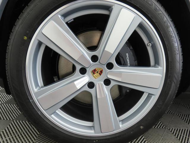 2025 Porsche Cayenne Unknown