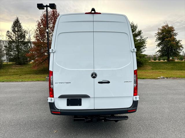 2026 Mercedes-Benz Sprinter Cargo Van High Roof 4-Cyl Diesel HO