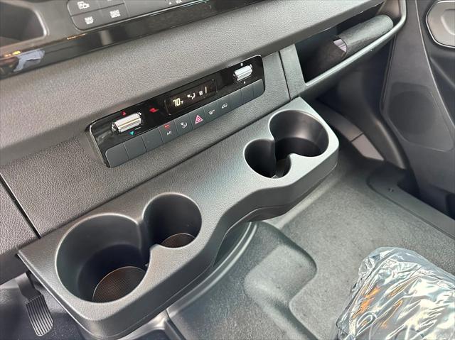 2026 Mercedes-Benz Sprinter Cargo Van High Roof 4-Cyl Diesel HO