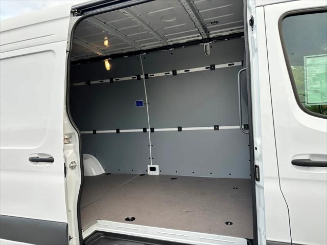 2026 Mercedes-Benz Sprinter Cargo Van High Roof 4-Cyl Diesel HO