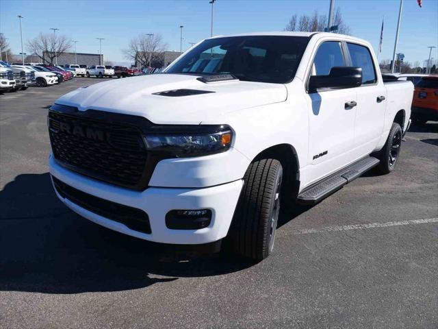 2026 RAM Ram 1500 RAM 1500 EXPRESS CREW CAB 4X4 57 BOX