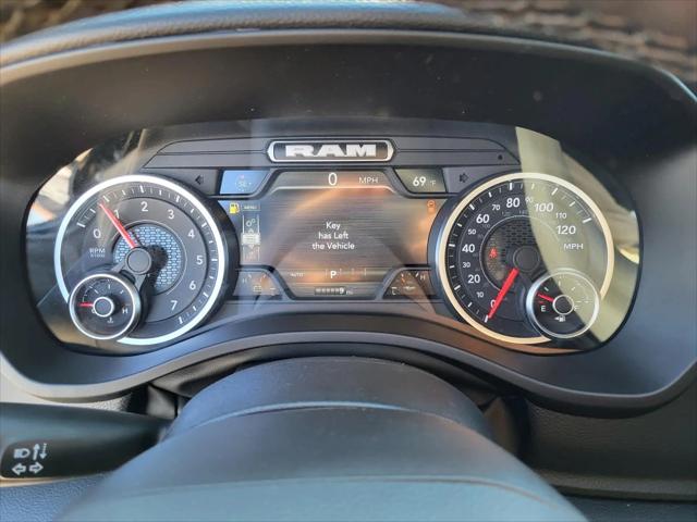 2026 Ram 1500 Lone Star Crew Cab 4x4 5'7" Box