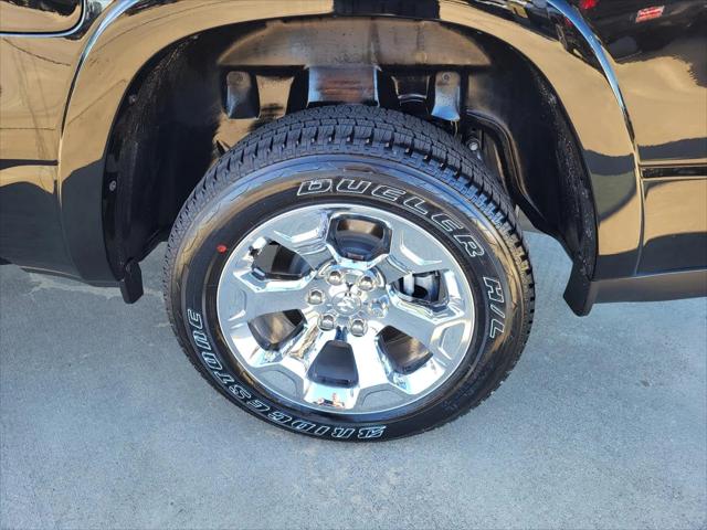 2026 Ram 1500 Lone Star Crew Cab 4x4 5'7" Box