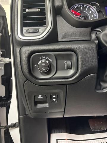 2026 Ram 1500 Big Horn Crew Cab 4x4 5'7" Box