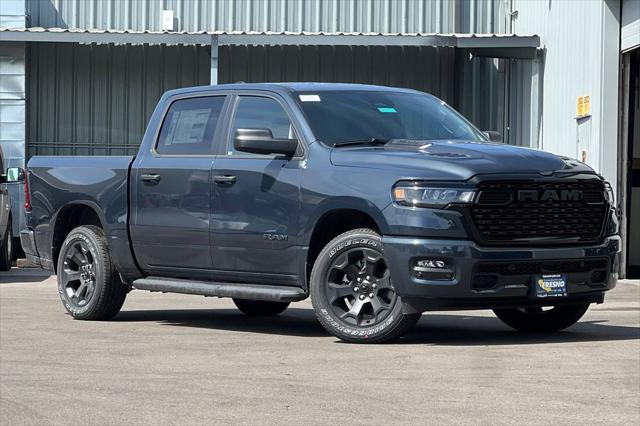 2026 RAM Ram 1500 RAM 1500 EXPRESS CREW CAB 4X4 57 BOX