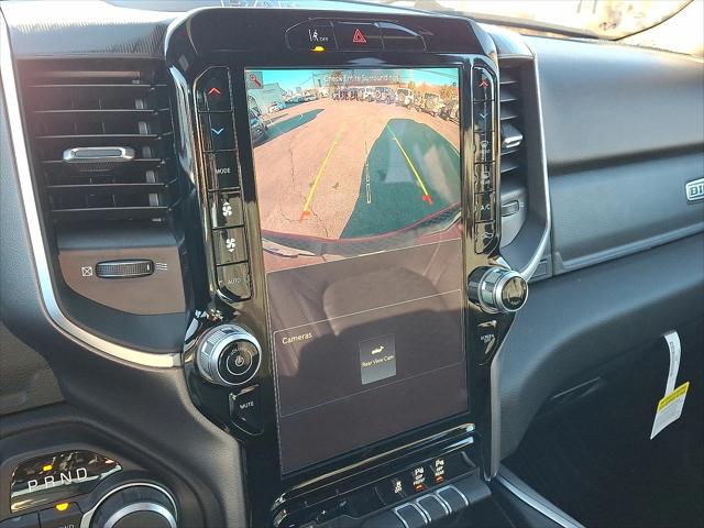 2026 Ram 1500 Big Horn Crew Cab 4x4 5'7" Box