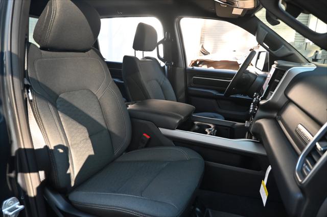 2026 Ram 1500 Big Horn Crew Cab 4x2 5'7" Box