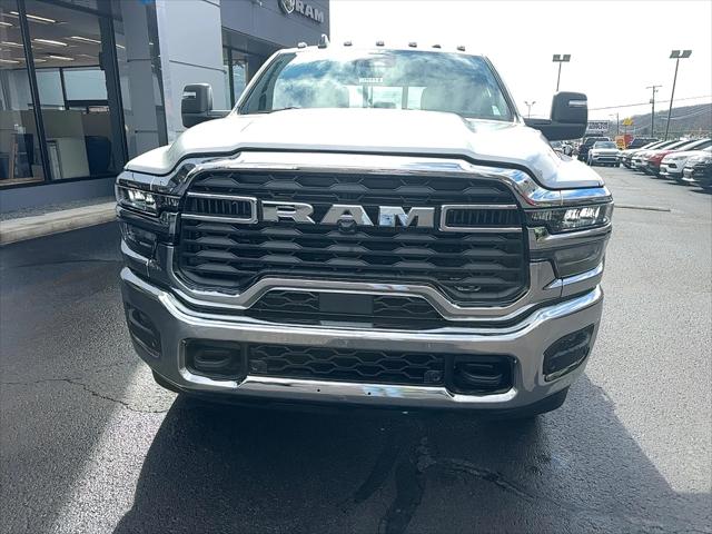 2026 RAM Ram 2500 RAM 2500 TRADESMAN CREW CAB 4X4 8 BOX