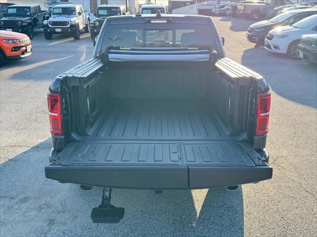 2026 Ram 1500 Tungsten Crew Cab 4x4 5'7" Box