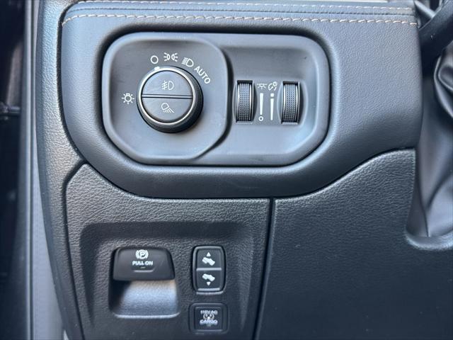 2026 Ram 1500 Tungsten Crew Cab 4x4 5'7" Box