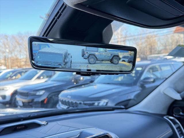 2026 Ram 1500 Tungsten Crew Cab 4x4 5'7" Box