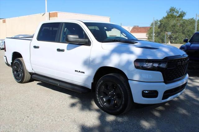 2026 RAM Ram 1500 RAM 1500 EXPRESS CREW CAB 4X4 57 BOX