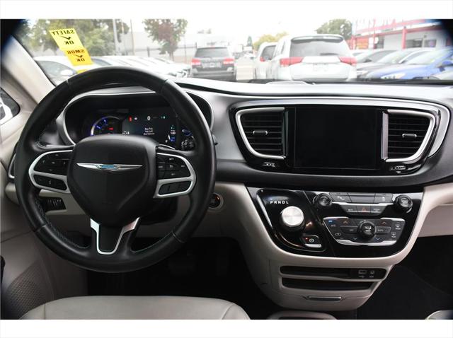 2018 Chrysler Pacifica Hybrid Touring L