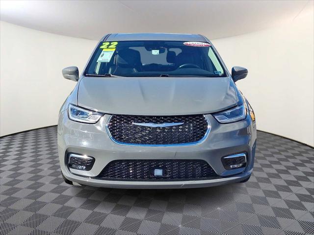 2022 Chrysler Pacifica Hybrid Touring L 2022 Chrysler Pacifica Hybrid Touring L