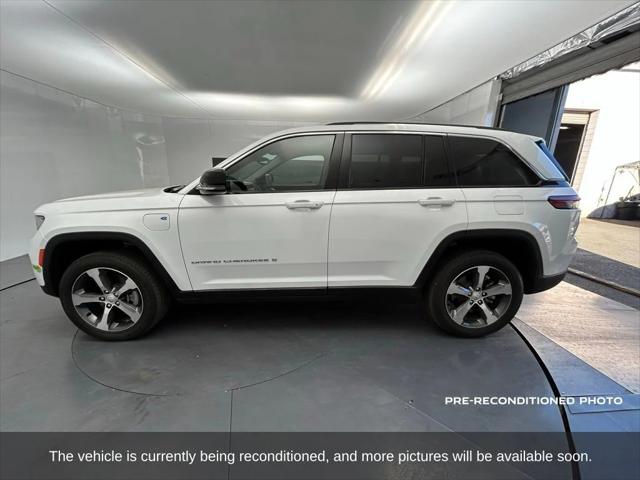 2022 Jeep Grand Cherokee 4xe Limited 4x4 2022 Jeep Grand Cherokee 4xe Limited 4x4