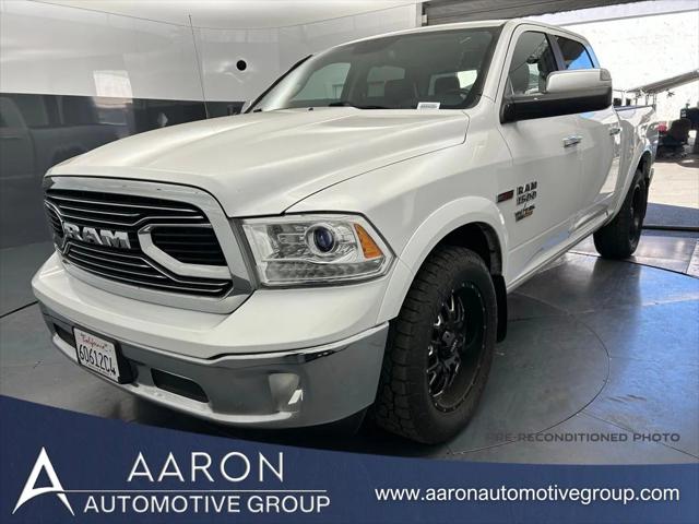 2019 RAM 1500 Classic Laramie Crew Cab 4x2 57 Box 2019 RAM 1500 Classic Laramie Crew Cab 4x2 57 Box