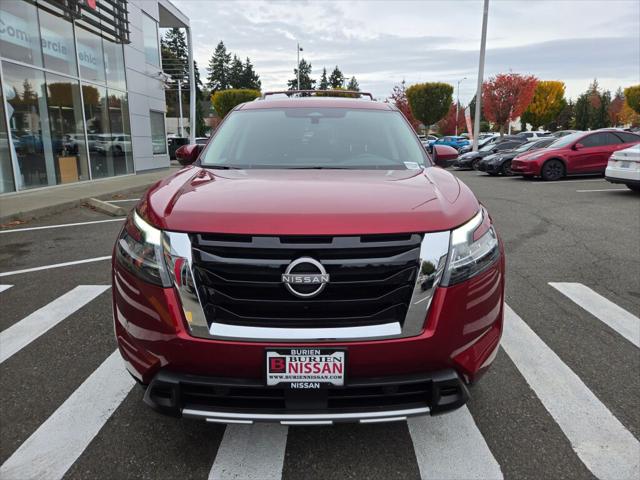 2023 Nissan Pathfinder SL 4WD