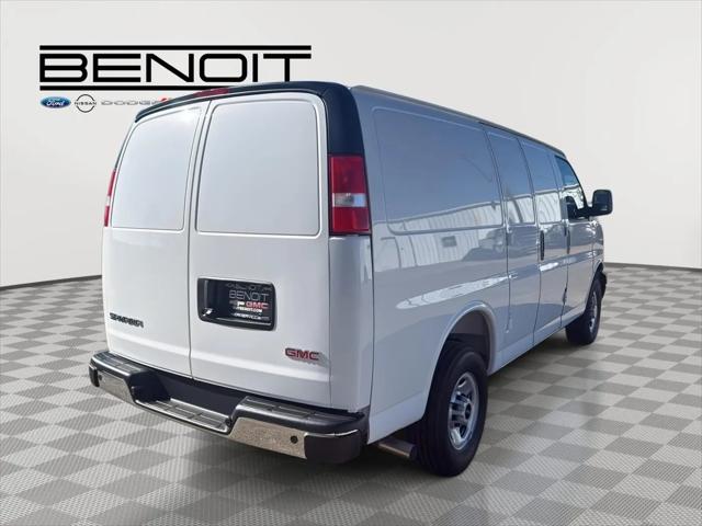 2025 GMC Savana Cargo RWD 3500 Regular Wheelbase Work Van
