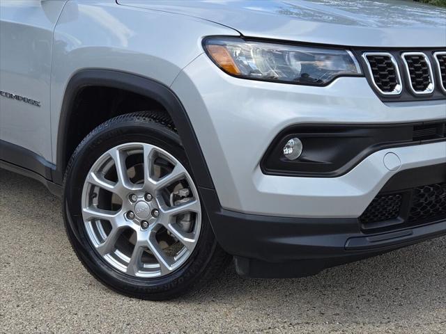 2024 Jeep Compass Latitude Lux FWD 2024 Jeep Compass Latitude Lux FWD