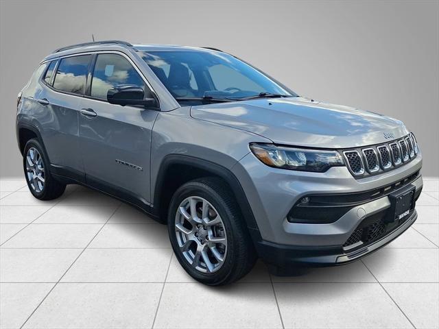 2023 Jeep Compass Latitude Lux FWD 2023 Jeep Compass Latitude Lux FWD