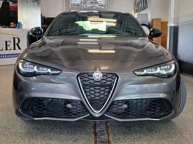2024 Alfa Romeo Giulia Ti AWD 2024 Alfa Romeo Giulia Ti AWD