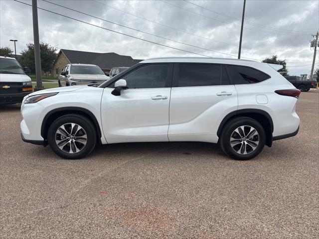 2024 Toyota Highlander LE 2024 Toyota Highlander LE