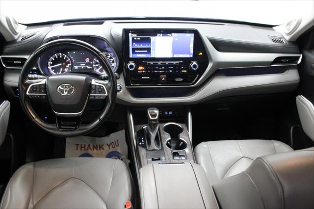 2022 Toyota Highlander Platinum 2022 Toyota Highlander Platinum