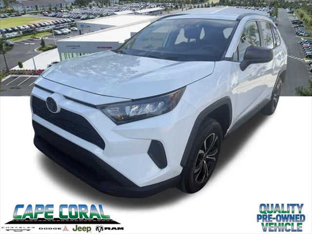 2021 Toyota RAV4 LE 2021 Toyota RAV4 LE