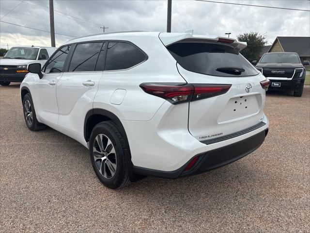 2024 Toyota Highlander LE 2024 Toyota Highlander LE